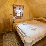 Koliba Pacho - Zrub Evka Appartement Prievidza
